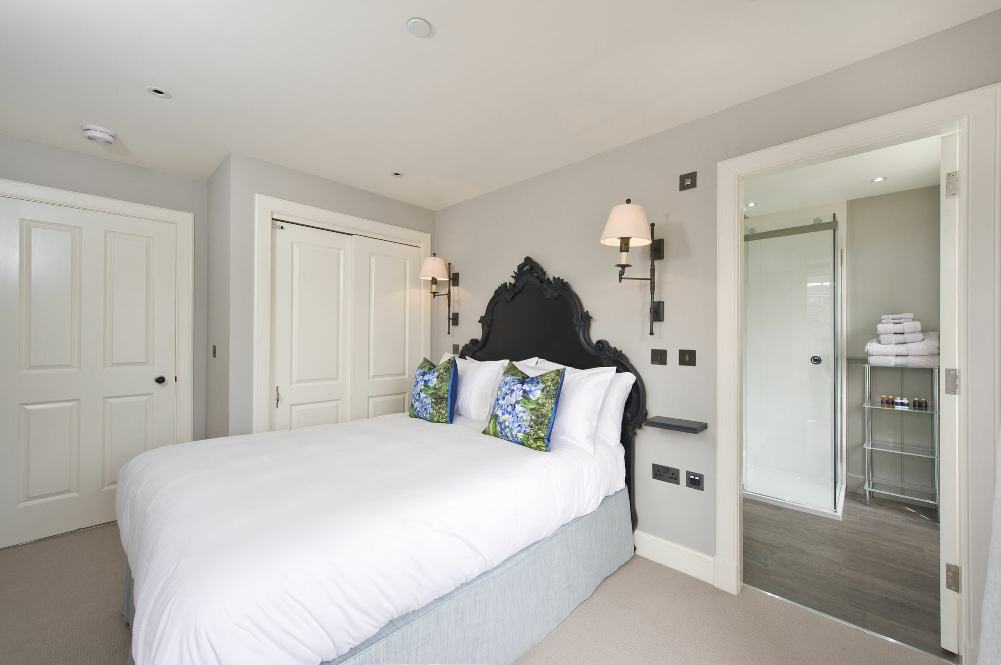 Destiny Scotland - Rutland Residence เอดินบะระ ภายนอก รูปภาพ